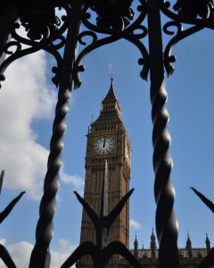 Big Ben behind the railings of the Palace of Westminster